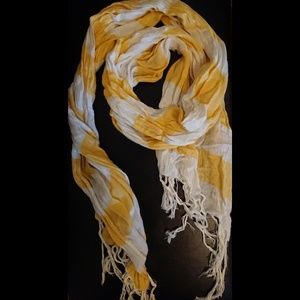 Striped fashion scarf
